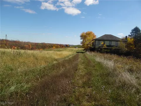 52420 Arman Hill Rd, Powhatan Point, OH 43942
