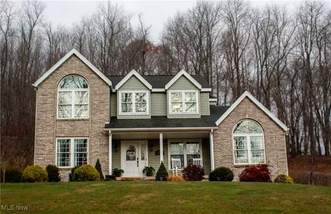 306 Pleasant Hill Rd, New Cumberland, WV 26047