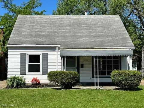 4704 W 149th St, Cleveland, OH 44135