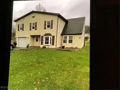4852 Woodrow, Warren, OH 44483