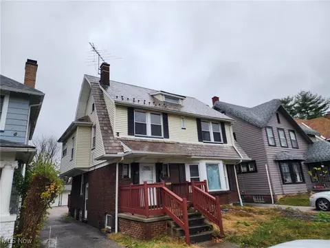 3297 Berkshire Rd, Cleveland Heights, OH 44118