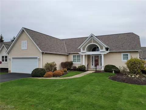403 Idlebrook Dr, Wadsworth, OH 44281