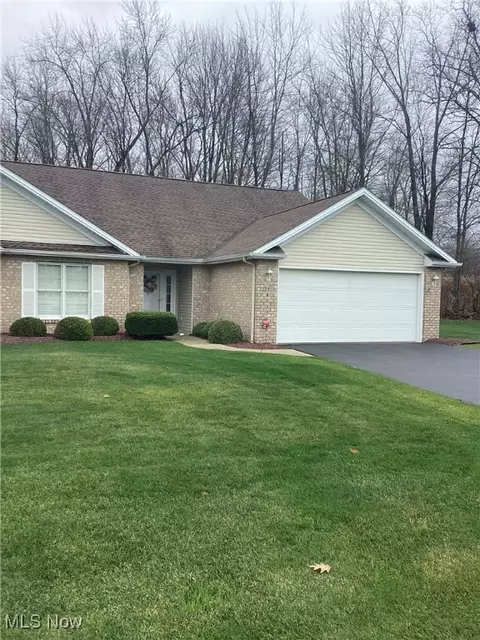 7731 Crimson Trl #B, Boardman, OH 44512