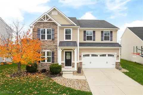 3134 Stillwater Dr, Medina, OH 44256