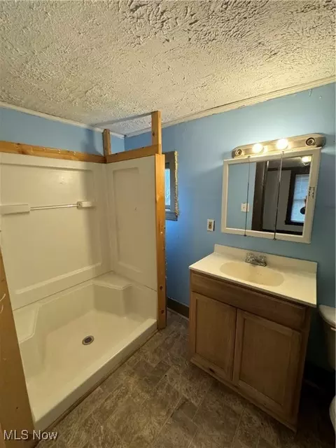 5724 Madison Ave, Ashtabula, OH 44004 photo 13