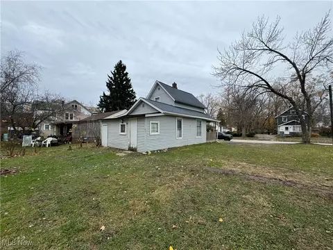 5724 Madison Ave, Ashtabula, OH 44004 photo 3