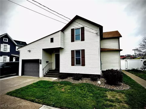 509 Columbia Ave, Williamstown, WV 26187
