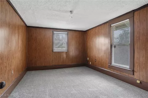 Bedroom - 491 Scheck St, Akron, OH 44307 photo 6 of 8