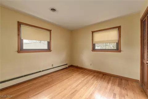 Bedroom - 361 Crescent Dr, Berea, OH 44017 photo 4 of 8
