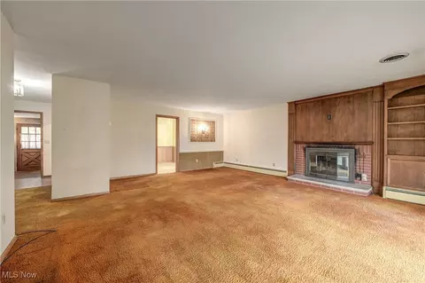 Living - 361 Crescent Dr, Berea, OH 44017 photo 4 of 5