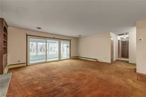 Living - 361 Crescent Dr, Berea, OH 44017 photo 2 of 5