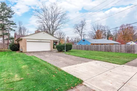 Exterior - 361 Crescent Dr, Berea, OH 44017 photo 9 of 9