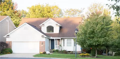 4560 Crestview Ct, Cleveland, OH 44143