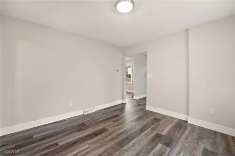 1925 Robindale St, Wickliffe, OH 44092 photo 7
