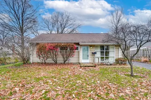 921 Monroe Ave, Cuyahoga Falls, OH 44221