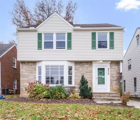 4430 Silsby Rd, University Heights, OH 44118