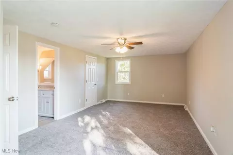 1432 Gulf Rd, Elyria, OH 44035 photo 10