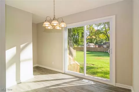 1432 Gulf Rd, Elyria, OH 44035 photo 6