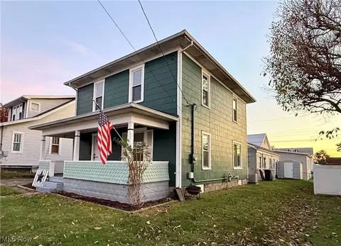 508 32nd St, Vienna, WV 26105