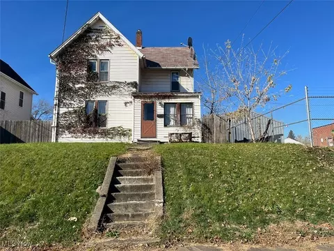 1015 Prospect Ave SW, Canton, OH 44706