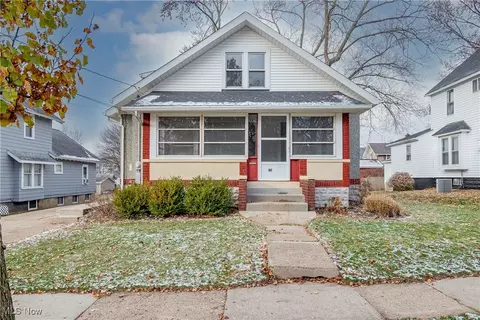 130 Summit St, Wadsworth, OH 44281