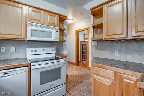 130 Summit St, Wadsworth, OH 44281 photo 7