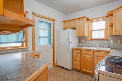 130 Summit St, Wadsworth, OH 44281 photo 9