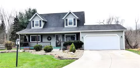9954 Windjammer Trl, Aurora, OH 44202