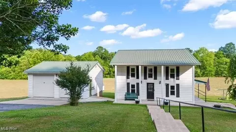 3553 Sanoma Rd, Palestine, WV 26160