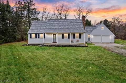 16170 Island Rd, Grafton, OH 44044