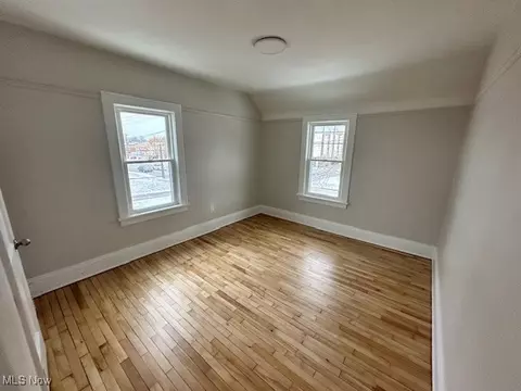Bedroom - 356 Babbitt Rd, Euclid, OH 44123 photo 3 of 6