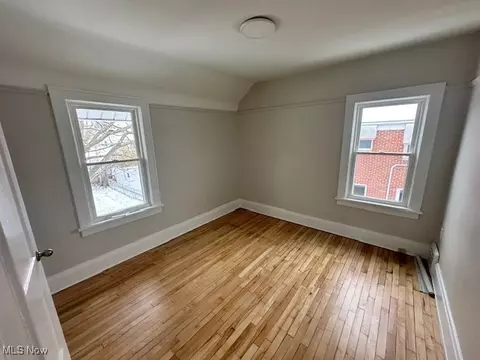 Bedroom - 356 Babbitt Rd, Euclid, OH 44123 photo 5 of 6