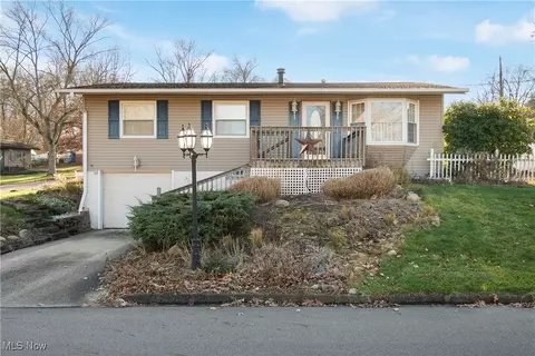 2101 Priscilla Ave NW, Massillon, OH 44647