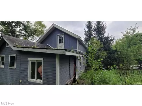 14712 Longview Dr, Newbury, OH 44065