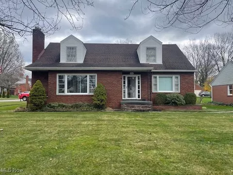 274 Griswold Dr, Youngstown, OH 44512