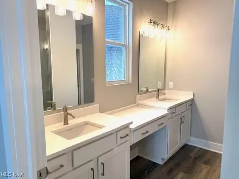 Bath - 3115 Willow View Cir, Brunswick, OH 44212 photo 3 of 4