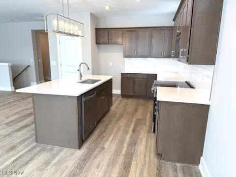 Kitchen - 3115 Willow View Cir, Brunswick, OH 44212 photo 4 of 4