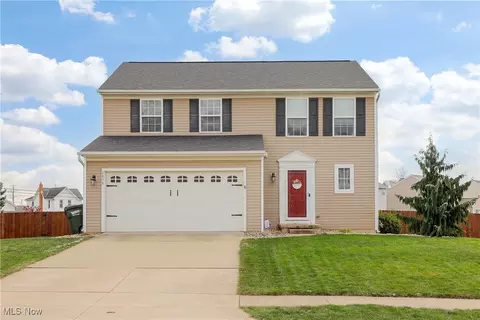 2878 Captens St NE, Canton, OH 44721