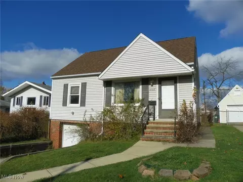 4302 Russell Ave, Parma, OH 44134