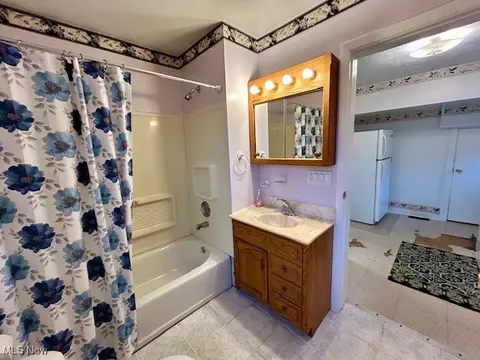 152 Warren Ave, Elyria, OH 44035 photo 31