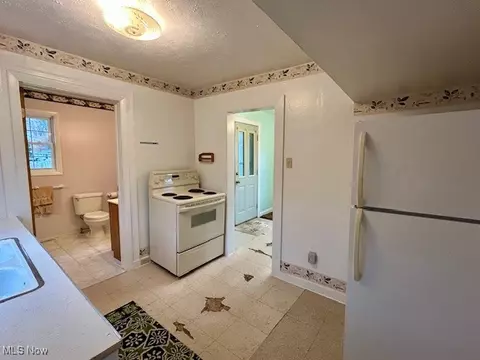 152 Warren Ave, Elyria, OH 44035 photo 26