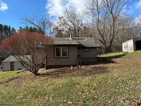 Exterior - 37484 Applegate Rd, Lisbon, OH 44432 photo 1 of 4
