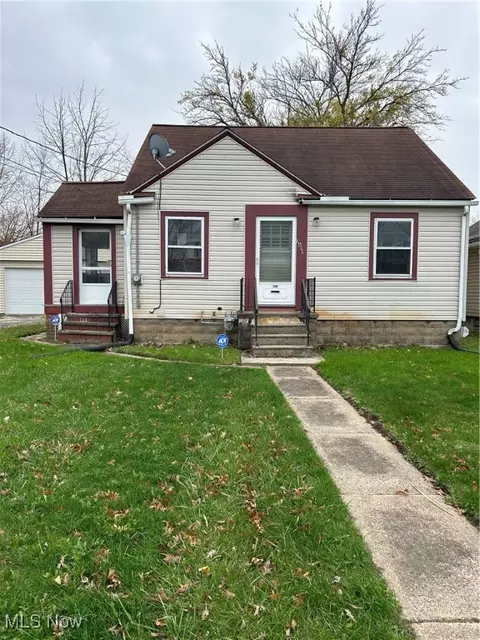 1611 W 22nd St, Lorain, OH 44052