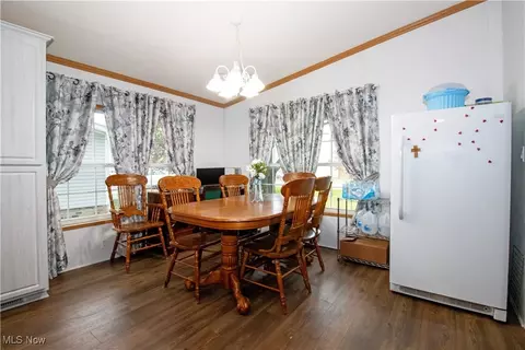 Dining - 45 S Cochran St, Dalton, OH 44618 photo 1 of 1