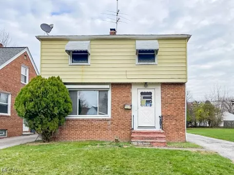 5611 South Blvd, Maple Heights, OH 44137