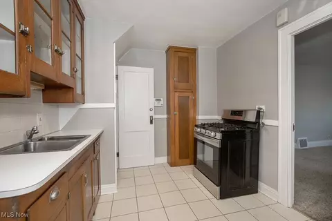 14010 Maple Ave, Maple Heights, OH 44137 photo 3