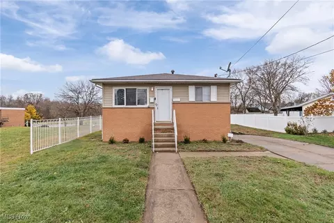 2634 Cory Ave, Akron, OH 44314
