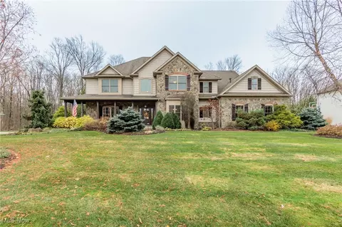 4901 Brookhaven Dr, North Royalton, OH 44133
