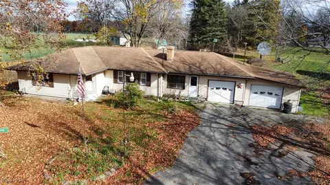 674 Brookdale Ave, East Palestine, OH 44413