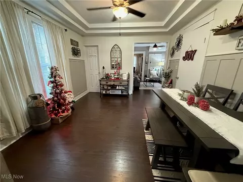 Entry Way - 1703 W 5th St, Ashtabula, OH 44004 photo 1 of 3